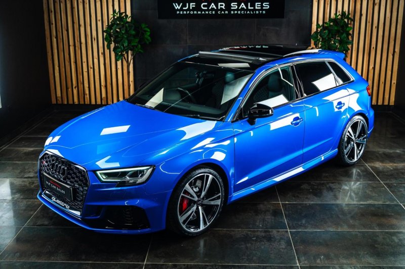 AUDI RS3