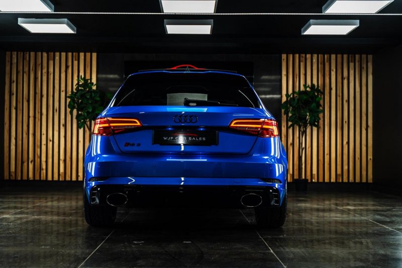 AUDI RS3