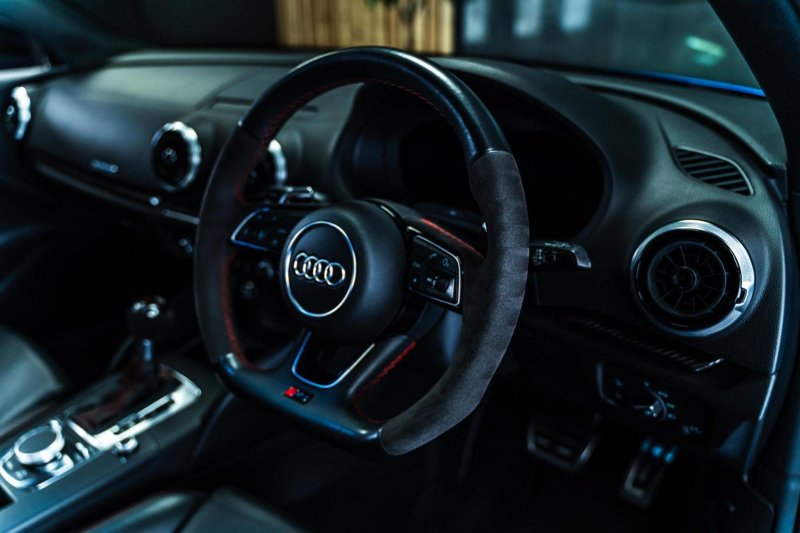 AUDI RS3