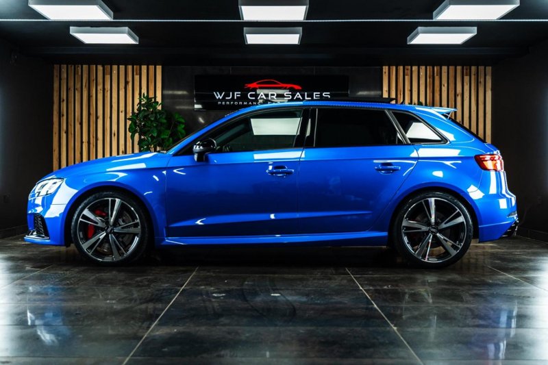AUDI RS3