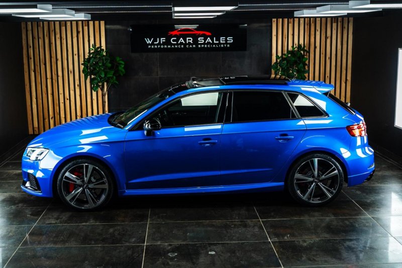 AUDI RS3